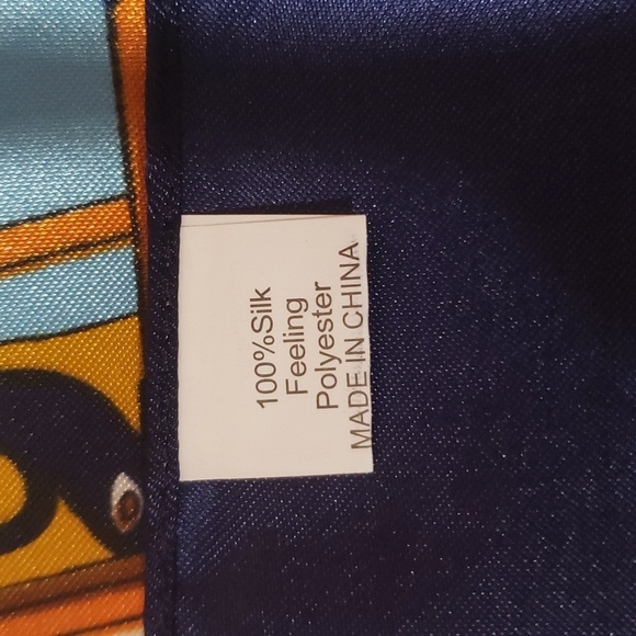 2150- Southwestern Tribal Print Women’s Scarf 100% Polyester NWT - Picture 7 of 8